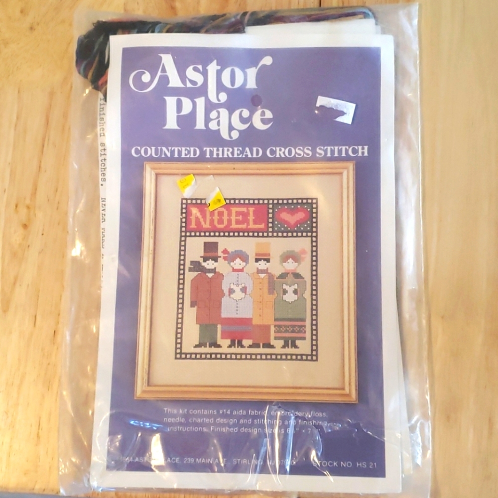 Vintage Noel Cross Stitch Kit